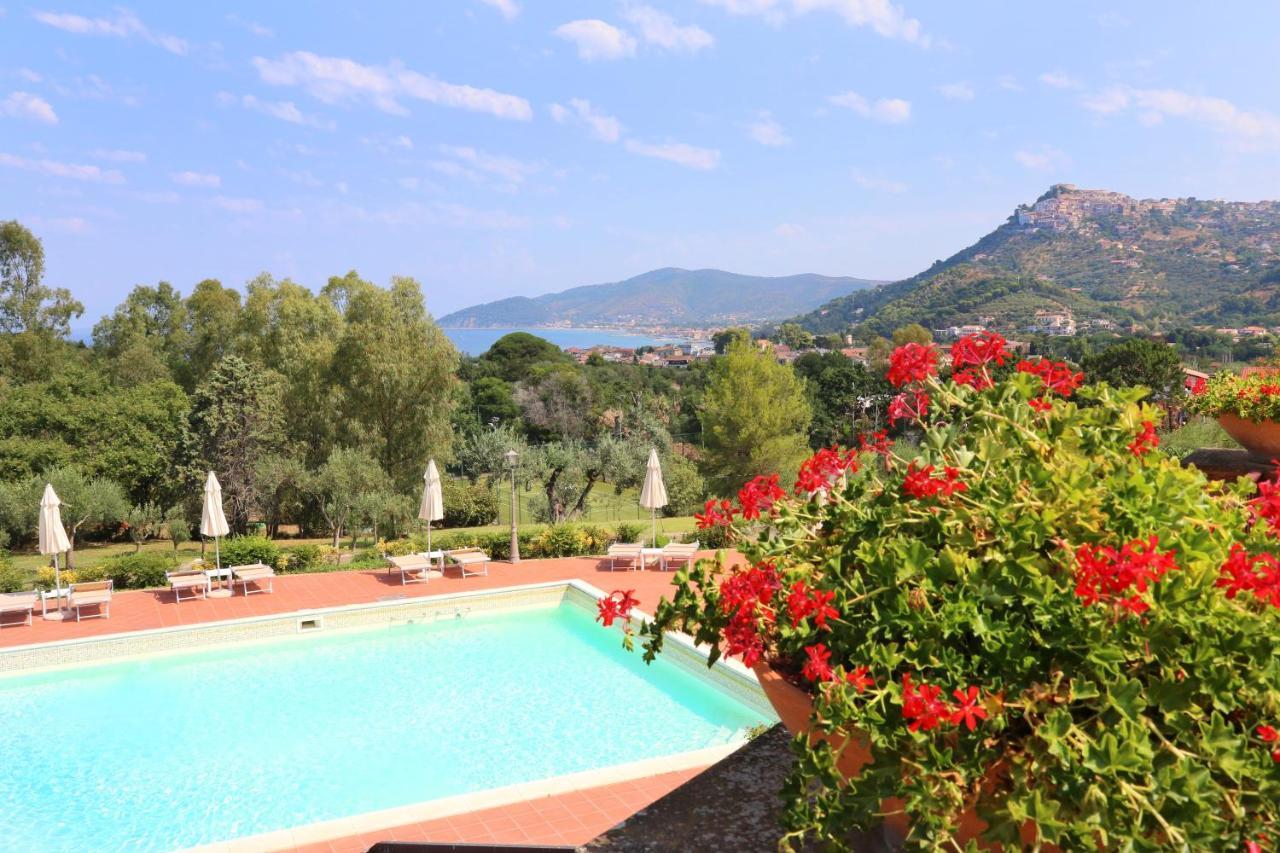 Hotel Hermitage Castellabate Exterior photo